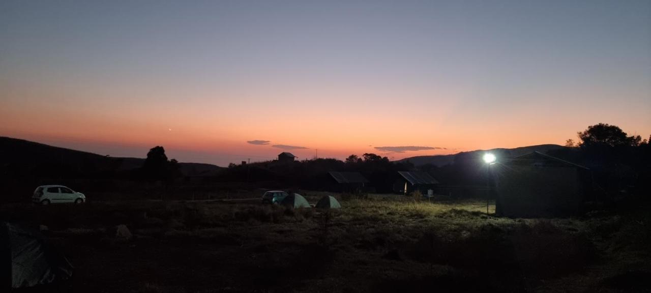 Camp Iaiwan Hotell Cherrapunji Exteriör bild
